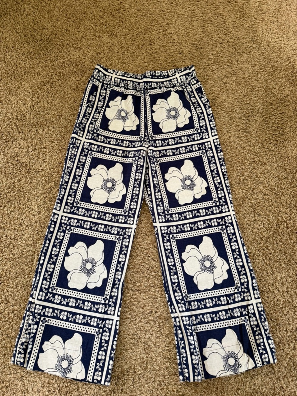 Draper James Navy & White Floral Wide Leg Lined Linen Pants - Medium